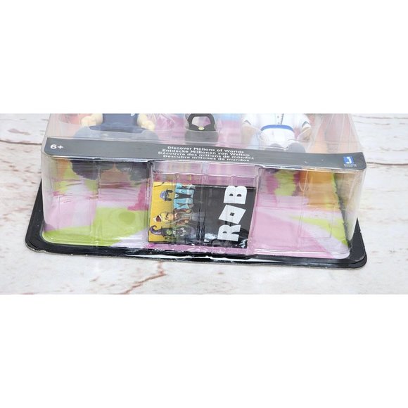 Roblox Star Sorority: Enchanted Evening Mix & Match 6+ Figurines - Toys - Picture 9 of 11